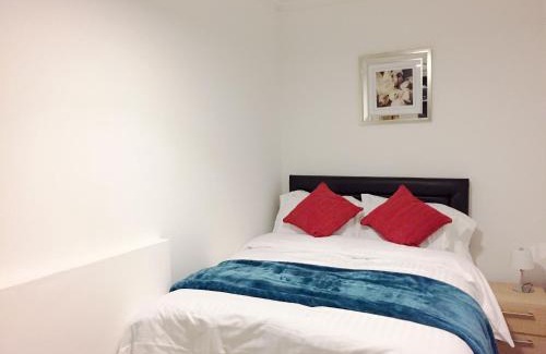 Dunbar Apartment | Cozy 2 Bed Serviced Apartment in Dunbar with Breakfast