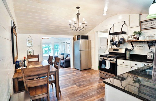 Fort Ann House | Unforgettable Shoreline Chateau with Ocean and Lake Views