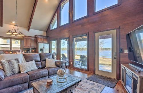 Shelby House | Cozy Home on the Shoreline of Lay Lake - Pet Friendly Stay!