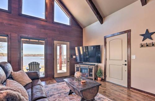 Shelby House | Cozy Home on the Shoreline of Lay Lake - Pet Friendly Stay!