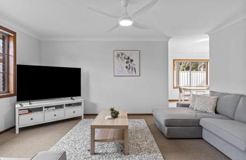 Fingal Bay House | Beachside Haven - Family and Pet Friendly Retreat