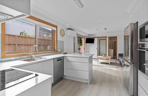 Fingal Bay House | Beachside Haven - Family and Pet Friendly Retreat