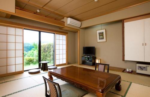 Nabari Hotel | Relax at Shorenji Lake Hotel: Rated 9/10 with a Pool & More