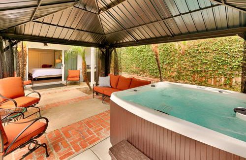 La Jolla Shores House | Relaxing Shores Perfection with Hot Tub & Pet-Friendly Amenities