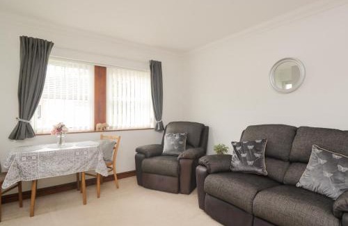 Wigton House | Pet-Friendly Shoreside Cottage with Exceptional 9.3 Rating