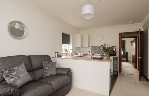 Wigton Cottage | Pet-Friendly Shoreside Cottage with Oceanfront Views