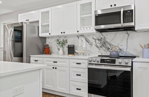 Falmouth House | Cozy Home Near Falmouth's Attractions - Pet & Child Friendly