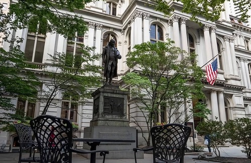 Government Center House | Convenient Location Near Logan Airport & Prudential Tower!