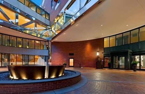 Government Center House | Convenient Location Near Logan Airport & Prudential Tower!