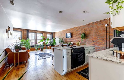Italian Village Apartment | Ideally Located Casa On High! - King Bed & Free Parking
