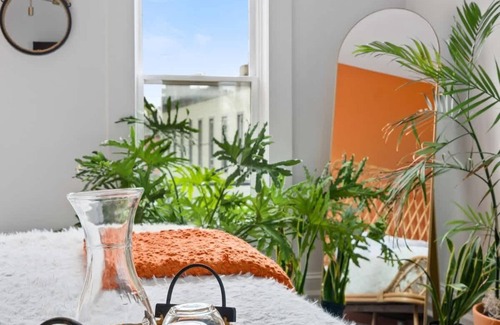 Italian Village House | Jungalow Retreat: 3 King Beds & Free Parking in Short North