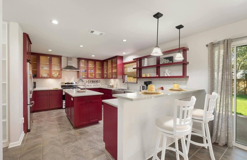 Austin House | SHORT OR LONG TERM, CORPORATE OR VACATION RENTAL WEST AUSTIN GREAT LOCATION