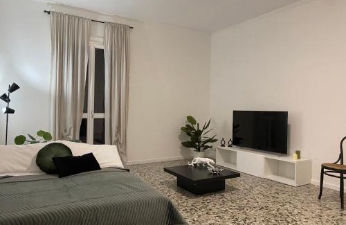 Pavia Apartment | Discover Short Stay Pavia: Pet-Friendly with Breakfast