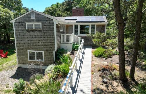 North Eastham House | Convenient Stay Near Bayside Beach with Family-Friendly Amenities