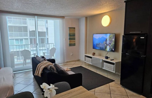 Isla Verde Apartment | Beachside 2-Bed Studio in Isla Verde with Pool & Spa