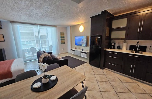 Isla Verde Apartment | Beachside 2-Bed Studio in Isla Verde with Pool & Spa