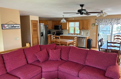 Eastward Look House | High-Rated Beachside Retreat with Ocean Views & Deck