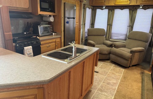 Holly Beach House | Cozy Camper & Cabin: Steps from the Beach Awaits You!