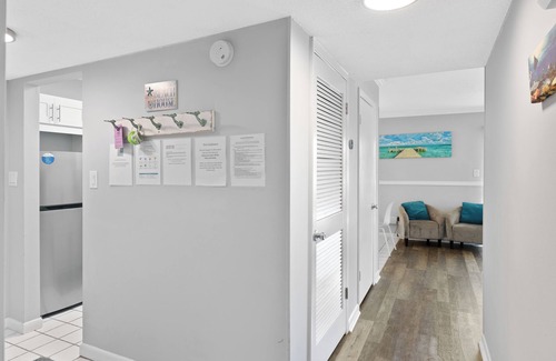 Miramar Beach Apartment | Beachside Retreat: Enjoy 5 Heated Pools & Resort Amenities