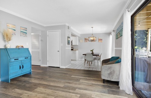 Miramar Beach Apartment | Beachside Retreat: Enjoy 5 Heated Pools & Resort Amenities