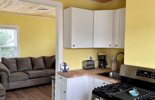 Ortley Beach Apartment | Ideally Located Hotel: Steps from Beach and Bay Pier