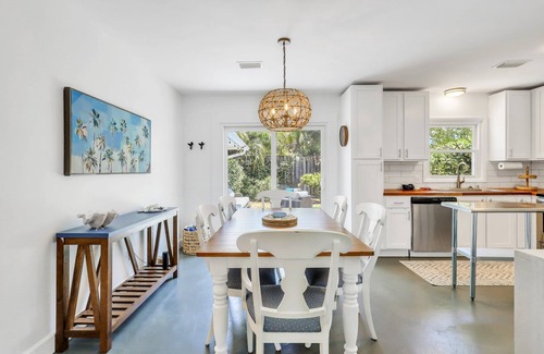 Saint Simons Island House | Beachfront Retreat: Renovated Escape with Private Backyard