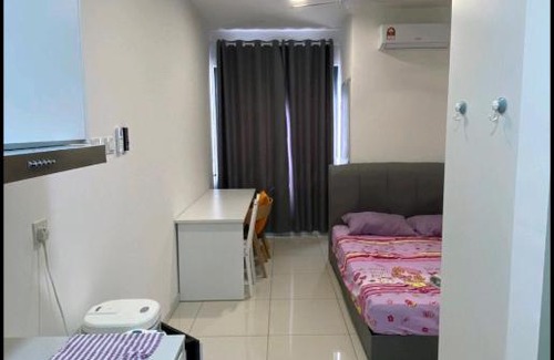 Sepang Apartment | Convenient ShortHotel with Pool near KLIA Sepang