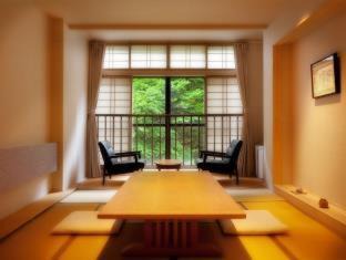 Aizuwakamatsu Hotel | Relax at Shosuke-no-Yado Takinoyu: Top-Rated Spa Retreat