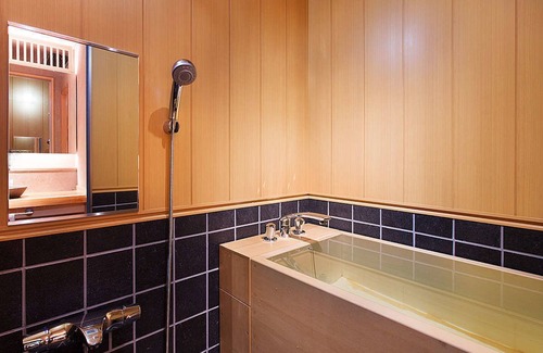 Aizuwakamatsu House | Relax at Shousuke no Yado Takinoyu - A 4-Star Retreat