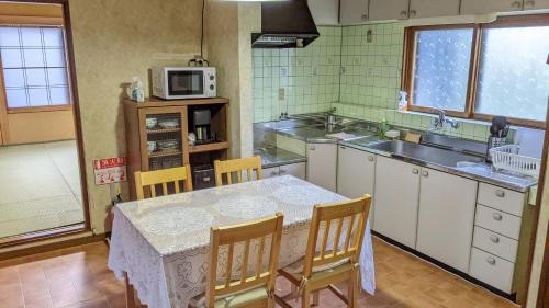 Noboribetsu Villa | Discover 昭和居: Family-Friendly with 8/10 Guest Ratings