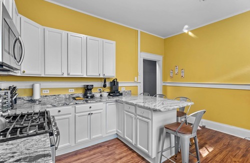 Wilmington Historic District House | Downtown 3 BD Gem with Kitchen & Breakfast - Guest Rated 10/10