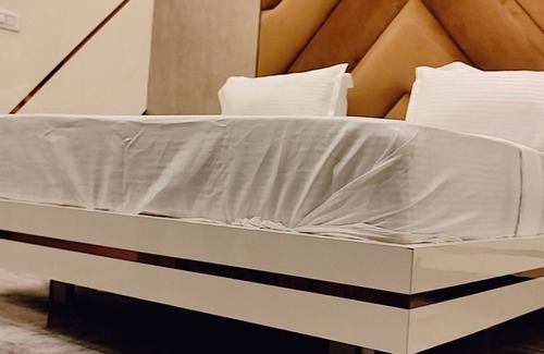 Aligarh Hotel | Shraddha Hotel
