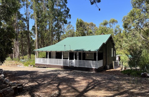 Nyamup Cabin | Relaxing Shrapnel's Retreat: Pet Friendly Timbermill Cottage
