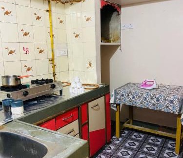 Ujjain Apartment | Top-Rated Shree Avantika Home Stay: Pet Friendly & Breakfast
