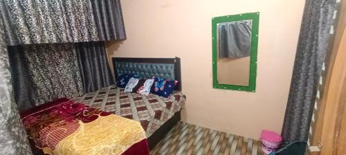 Mathura House | Shree Gopal Niketan