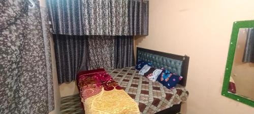 Mathura House | Shree Gopal Niketan