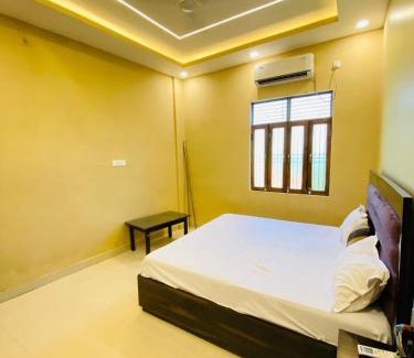 Faizabad House | Budget-Friendly Stay at Shree Janki Palace for Families