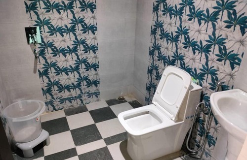 Guptkashi Hotel | Discover Shree Neelkanth Resort: Pet-Friendly Escape