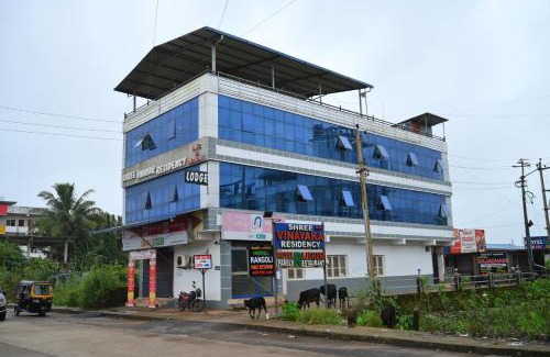 Murudeshwara Cabin | Budget-Friendly Shree Vinayaka Residency with Oceanfront Views