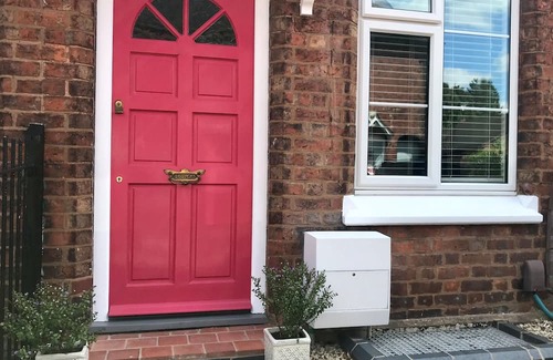 Shifnal Cottage | Shrewsbury Fields: Cozy Holiday Let for 5 Guests