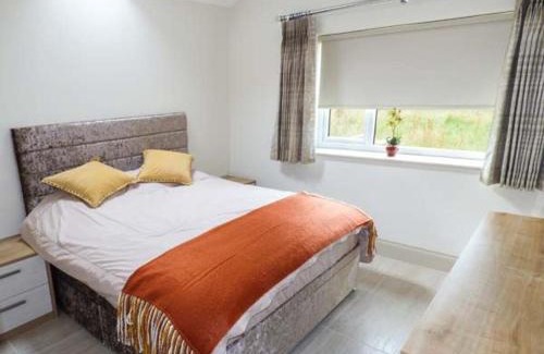 Blackburn House | Inviting Shreyas Cottage: Rated 8.8/10, Family-Friendly Stays