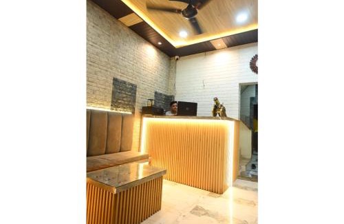 Varanasi House | Shri Gopinath In