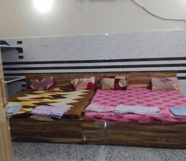 Vrindavan House | Budget-Friendly Shri Govind Bhawan: Pet & Child Friendly Stay