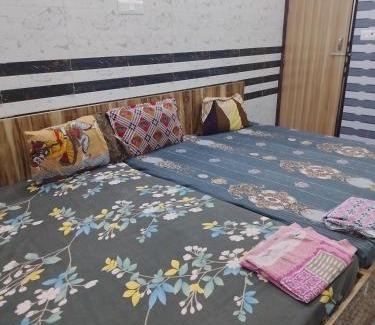 Vrindavan House | Budget-Friendly Shri Govind Bhawan: Pet & Child Friendly Stay