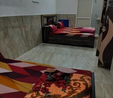 Vrindavan House | Budget-Friendly Shri Govind Bhawan: Pet & Child Friendly Stay