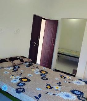 Sadabad Bed & Breakfast | Shri Krishna Residency
