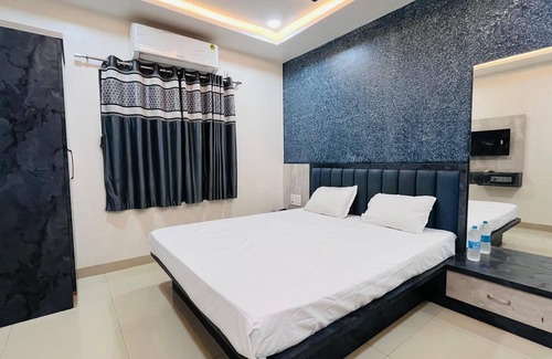 Daulatabad Hotel | Shri Nath Hotel And Lodging