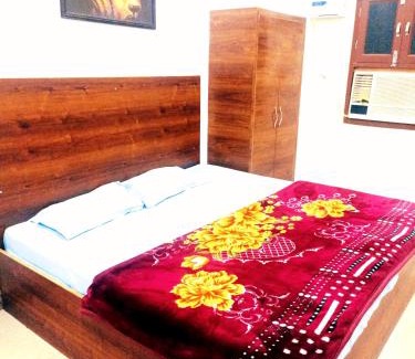 Vrindavan House | Shri radha rani dham