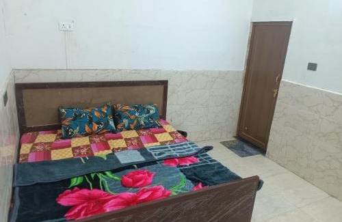 Faizabad House | Shri Ram Janam Homestay 300 Meter from Ram Mandir