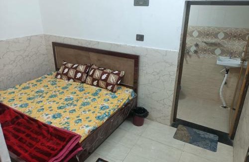 Faizabad House | Shri Ram Janam Homestay 300 Meter from Ram Mandir